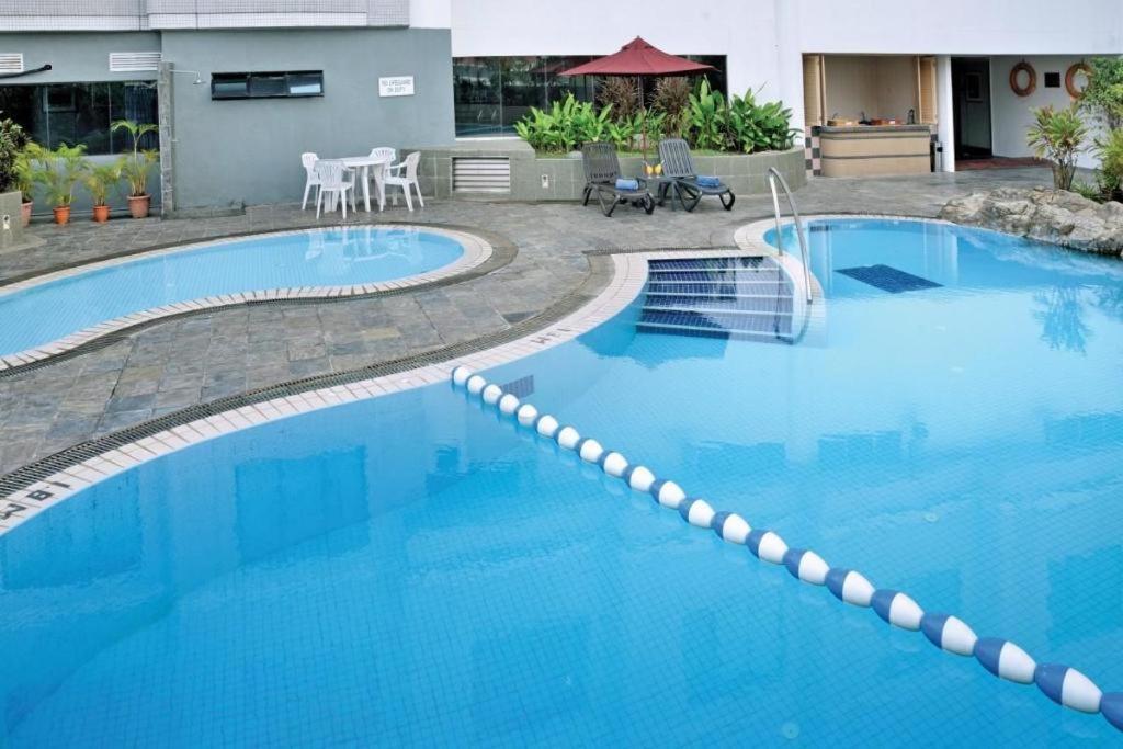 Hotel Royal Penang Τζωρτζ Τάουν Εξωτερικό φωτογραφία