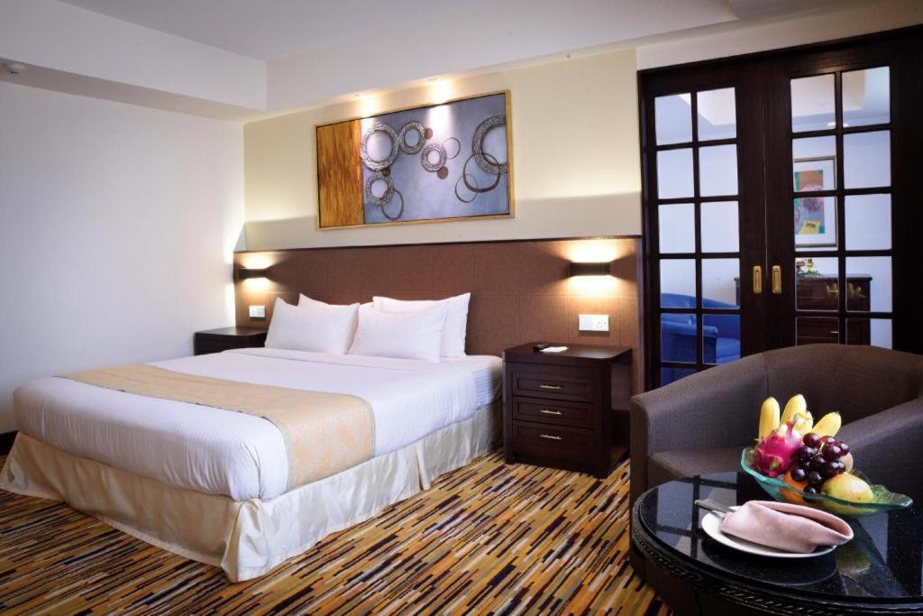 Hotel Royal Penang Τζωρτζ Τάουν Εξωτερικό φωτογραφία