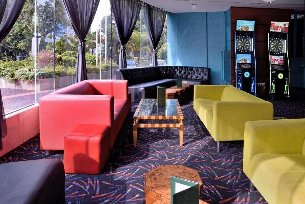 Hotel Royal Penang Τζωρτζ Τάουν Εξωτερικό φωτογραφία